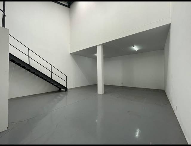 145M² WAREHOUSE TO LET IN BARBEQUE DOWNS